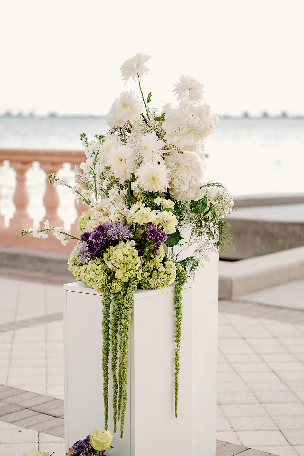 Reception detail